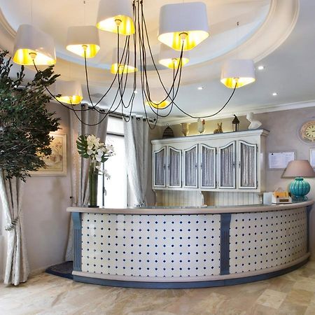Hotel Daumesnil-Vincennes Bagian luar foto