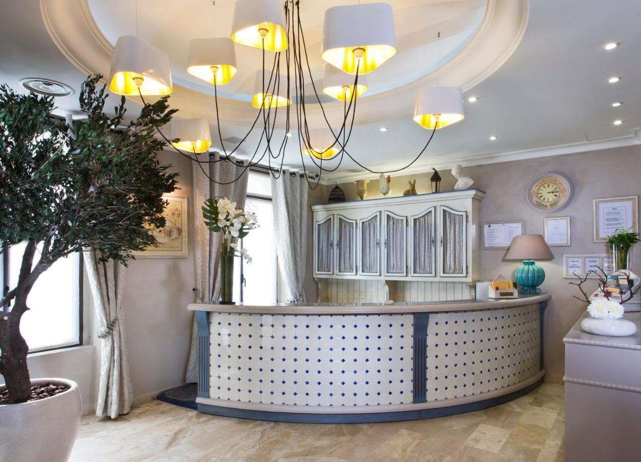 Hotel Daumesnil-Vincennes Bagian luar foto